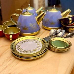 Disney Vintage Aladdin Themed Tea Set